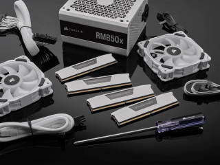 Corsair Vengeance CMK32GX5M2B6000Z30W module de memorie 32 Giga Bites 2 x 16 Giga Bites DDR5 6000 MHz PC