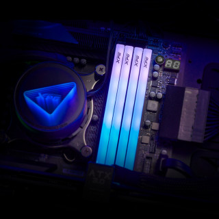 ADATA LANCER BLADE RGB module de memorie 32 Giga Bites 2 x 16 Giga Bites DDR5 6000 MHz CCE PC